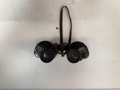 Lot 2448 - Pair of M9 6x30 binocular in case, by the Universal Camera Corp. New York, U.S.A.