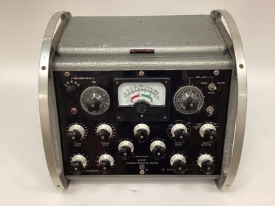 Lot 2460 - Avo valve meter - model VCM3, with instructions