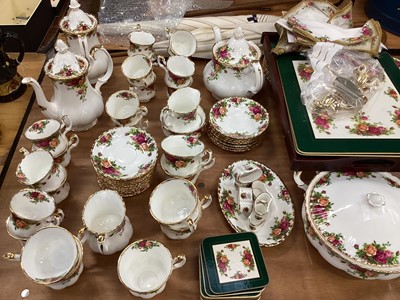 Lot 1176 - Royal Albert Old Country Roses tea, coffee and dinner service