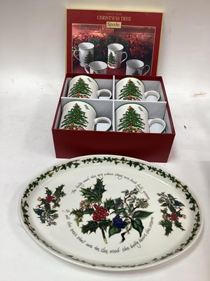 Lot 1325 - Portmeirion Holly and the Ivy items