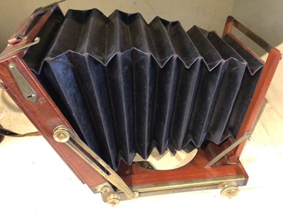 Lot 2356 - Thornton Pickard half plate camera with accessories