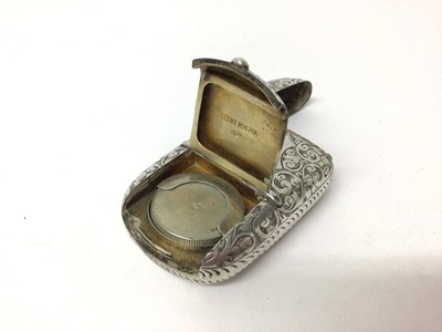 Lot 174 - Large late Victorian silver combination vesta and sovereign case with two fitted toothpicks, floral engraved decoration (Chester 1894) 6.2 x 4cm