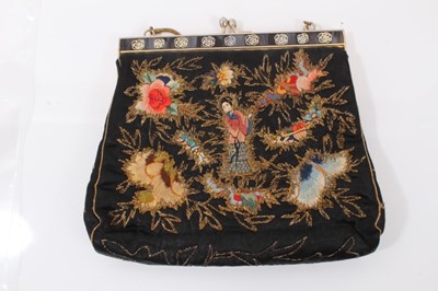 Lot 2125 - Chinese silk embroidered evening bag