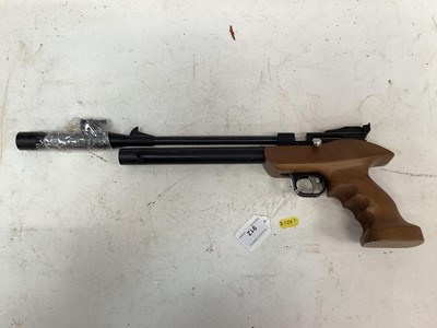 Lot 912 - Artemis PP800 .22 PCP air pistol.  Multishot bolt action