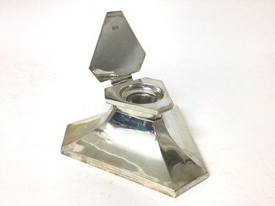 Lot 196 - Art Deco silver inkwell of triangular form (London1939, Goldsmiths & Silversmiths)