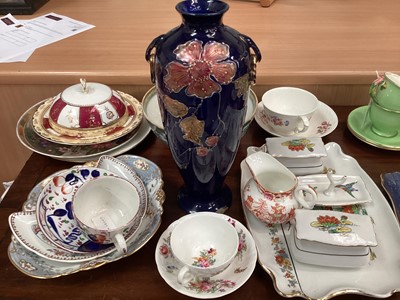 Lot 1217 - Large quantity of decorative china, various manufacturers including Royal Doulton, Coalport, Royal Winton, Aynsley etc