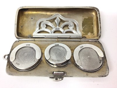 Lot 210 - Rare silver triple sovereign case with bill clip in lid, (Chester 1912, Fenton Russell & Co Ltd) 7.5 cm