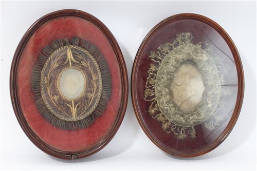 Lot 947 - 17th / 18th century Continental reliquary of...