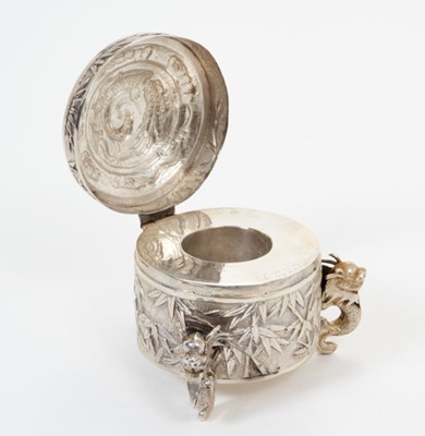 Lot 206 - Late 19th/early 20th century Chinese silver inkwell, by Wang Hing