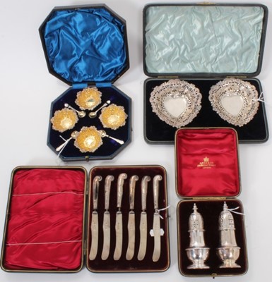 Lot 207 - Selection of miscellaneous late Victorian silver