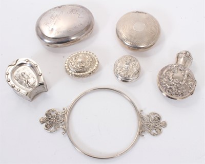 Lot 208 - Small group of miscellaneous Victorian and early 20th century silver boxes