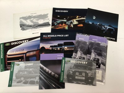 Lot 1982 - Collection of Land Rover Discovery 2 sales, accessories and brochures including G4 challenge special edition and product directory (1 box)