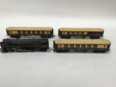 Lot 1836 - Railway OO gauge selection of unboxed items...