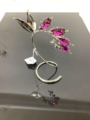 Lot 1272 - Swarovski Paradise flower - Dacea Fuchsia