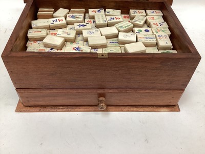 Lot 2597 - Mahjong set