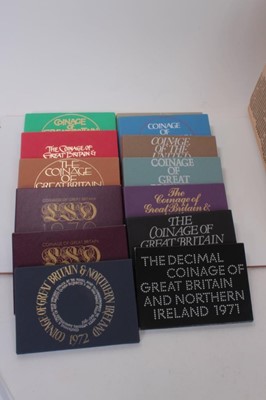 Lot 466 - G.B. - Royal Mint mixed proof sets to include 1970 x 2, 1971, 1972, 1973, 1974, 1975, 1976, 1977, 1978, 1979, 1980, 1981, 1982, 1983, 1984 and uncirculated flat packs x 22 to include year sets 1992...