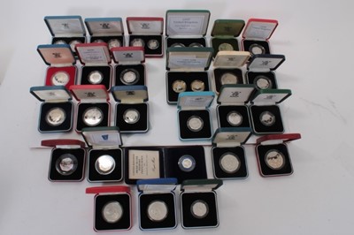 Lot 476 - G.B. - Royal Mint mixed silver proof coinage to include Crowns 1972, 1977, 1980, 1981, 1990, 1993, 1996, 1997 & 1998 £2's XIII Commonwealth Games 1986 two coin set 1989