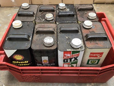 Lot 1926 - Eight vintage BP, Castrol and Shell oil cans