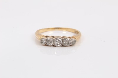 Lot 227 - Antique 18ct gold diamond five stone ring