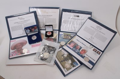 Lot 488 - World - Mixed silver coins to include Westminster coin covers x 5, G.B. Royal Mint 'diamond wedding' silver proof Crown 2007, Britannia £2 2008, 'A Timeless First' £20 fine silver coin x 2 & U.S. '...