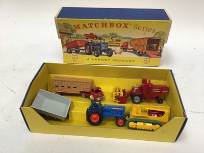 Lot 1862 - Matchbox Framing Set gift set G3 plus Harvester K9.