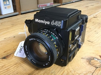 Lot 2361 - Mamiya 645 medium format camera in original case