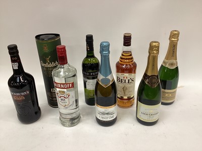 Lot 2611 - Group of alcohol, including port, scotch, champagne and vodka