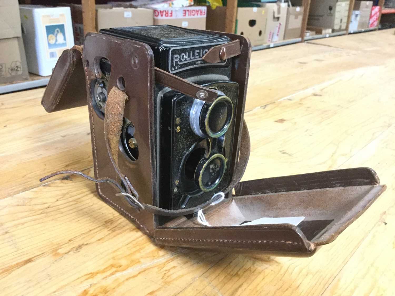 Lot 2365 - Rolleicord II twin lens reflex camera in leather case