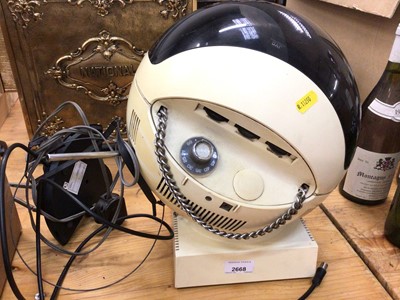 Lot 2668 - Retro JVC Videosphere space helmet television manufactured at Yokohama Plant Victor Company of Japan