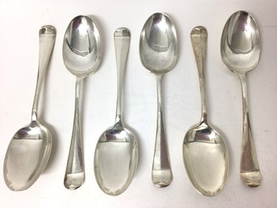 Lot 281 - Six George V Hanovarian Rat Tail pattern desert spoons (Sheffield 1931), maker Viners, all 9ozs