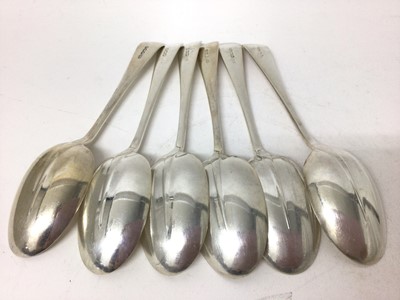 Lot 281 - Six George V Hanovarian Rat Tail pattern desert spoons (Sheffield 1931), maker Viners, all 9ozs