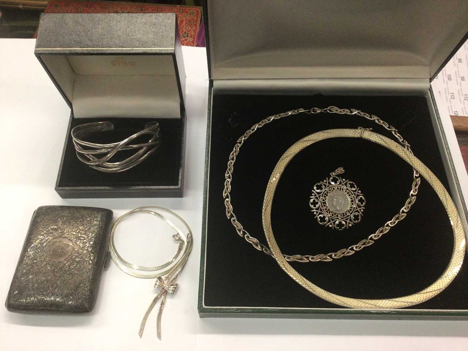0401~Silver Necklace with Cigarette Case Pendant main image 1