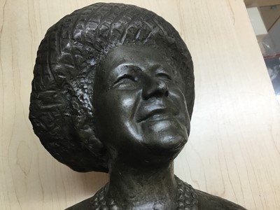 Lot 83 - *Oscar Nemon (1906-1985) bronze resin bust of H.M.Queen Elizabeth The Queen Mother