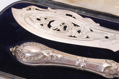 Lot 223 - Pair Victorian silver fish servers in case