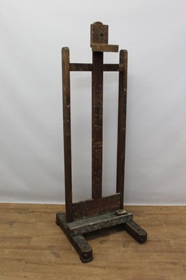 Lot 1332 - Antique floor standing easel