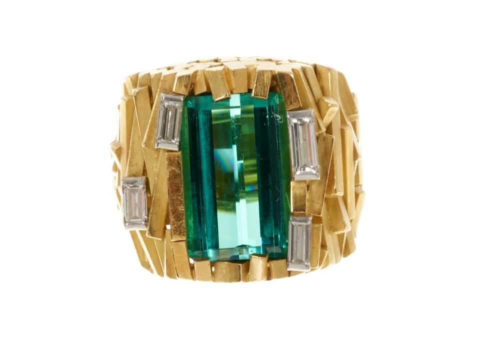 Lot 401 - Andrew Grima 18ct gold Green Tourmaline and diamond ring
