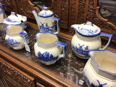 Lot 133 - Large collection of Royal Doulton 'Norfolk' pattern tablewares