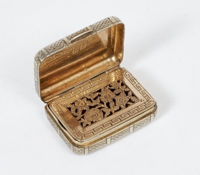 Lot 250 - George III silver vinaigrette of rectangular form, with chased and engraved basket work decoration