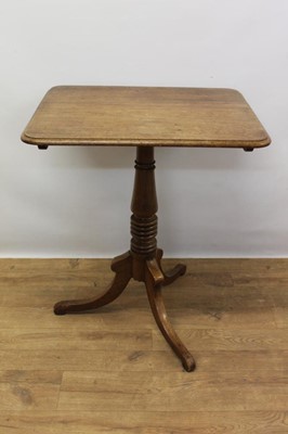 Lot 1361 - George III snap top wine table