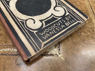 Lot 748 - Virginia Woolf - Monday or Tuesday, 1921 first edition, published by Hogarth Press, with woodcuts by Vanessa Bell, board ends