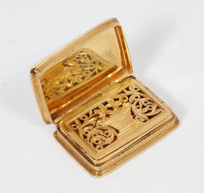 Lot 326 - Victorian silver gilt vinaigrette of rectangular form
