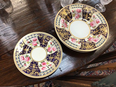 Lot 135 - A fine quality Royal Crown Derby Rose pattern dinner service, circa 1815-20 - according to John Twitchett of Royal Crown Derby this service would have been commissioned for a special event and most...