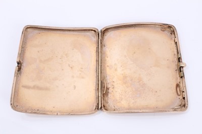 Lot 587 - 9ct rose gold cigarette case with engraved family crest.