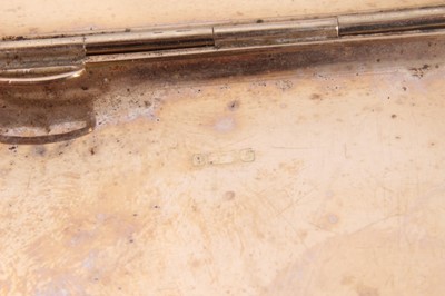 Lot 587 - 9ct rose gold cigarette case with engraved family crest.