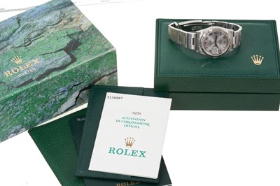 Lot 575 - Gentlemans Rolex Oyster Perpetual Datejust wristwatch, in original box with papers