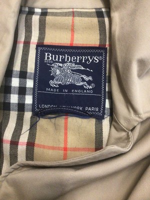 Lot 2061 - Burberry gentlemen's trench coat c1980 size 46 short.