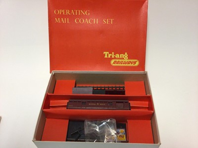 Lot 20 - Triang OO Gauge set R3E, 4-6-2 Princess Elizabeth locomotive R53, 0-4-0 Dock Shunter R253, Operating Royal Mail Coach set R323 plus various coaches & goods wagons and accessories all boxed plus som...