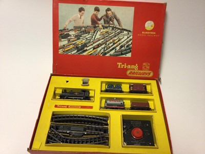 Lot 20 - Triang OO Gauge set R3E, 4-6-2 Princess Elizabeth locomotive R53, 0-4-0 Dock Shunter R253, Operating Royal Mail Coach set R323 plus various coaches & goods wagons and accessories all boxed plus som...