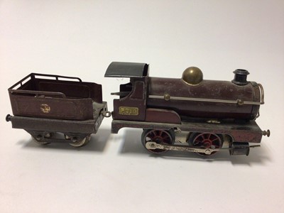 Lot 21 - Railway O Gauge Hornsby tinplate clockwork locomotives (3) plus one tender