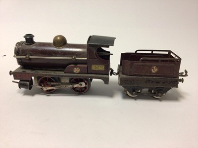 Lot 21 - Railway O Gauge Hornsby tinplate clockwork locomotives (3) plus one tender